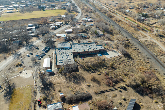 The student teacher ratio at Algodones Elementary School is 12:1.