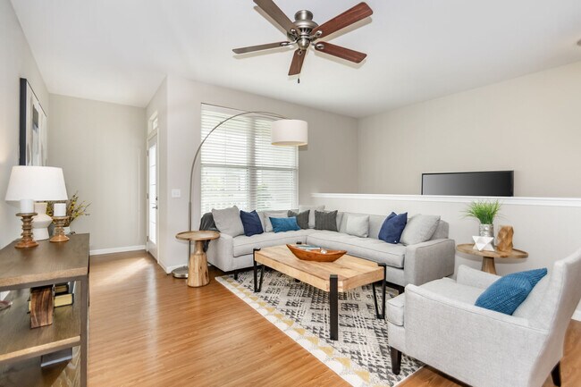 Enclave at 127th Apartments, Plainfield, IL 60585 - photo 3