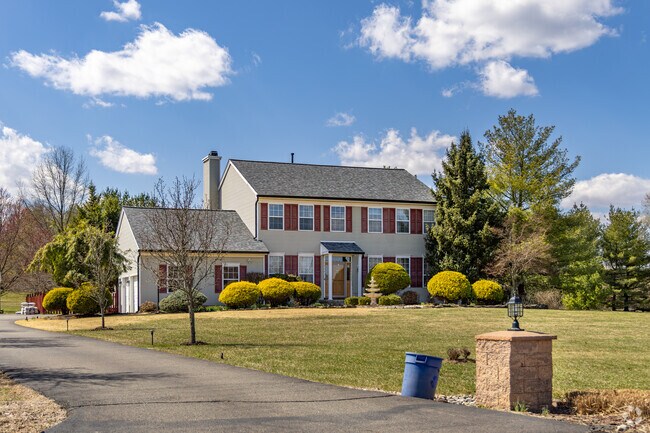 Franklin Township invites buyers into picture-perfect neighborhoods featuring traditional homes.