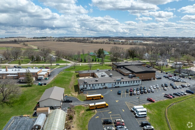 Your kids will enjoy learning in the inspiring atmosphere of Newark Elementary School.