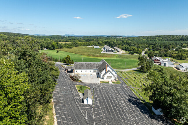 Pleasant Hill Christian School is nestled into a green, rural setting.