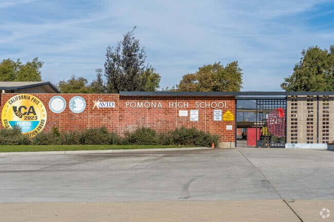 Pomona High School challenges and encourages children to learn.