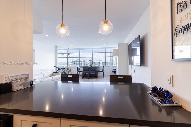 Belle Plaza Condominium unit 1415, Miami Beach, FL 33139 - photo 4