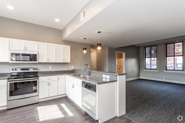 2BR 1,211 SF - Kitchen