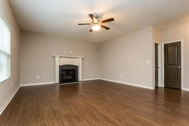 261 Chandler Bluff Ct SE, Grayson, GA 30017 - photo 5