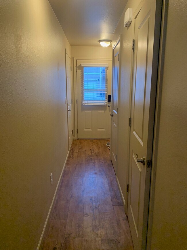 3025 17th Ave W, Williston, ND 58801 - photo 6