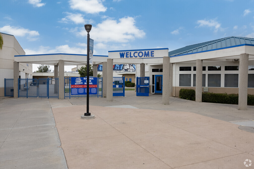 Ramona High School offers a premier education for students in Ramona.