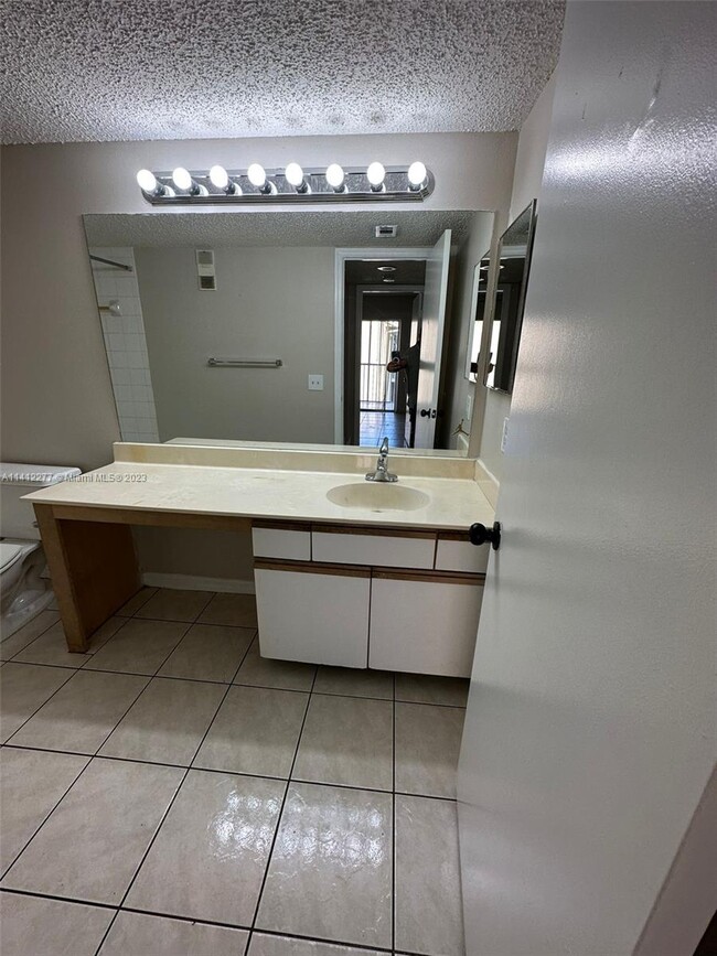 4015 W Mcnab Rd Unit D308, Pompano Beach, FL 33069