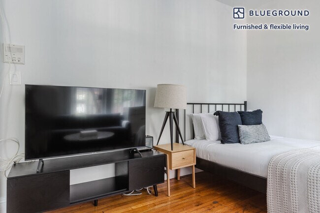 49 Worthington St unit FL1-ID1072, Boston, MA 02120 - photo 2