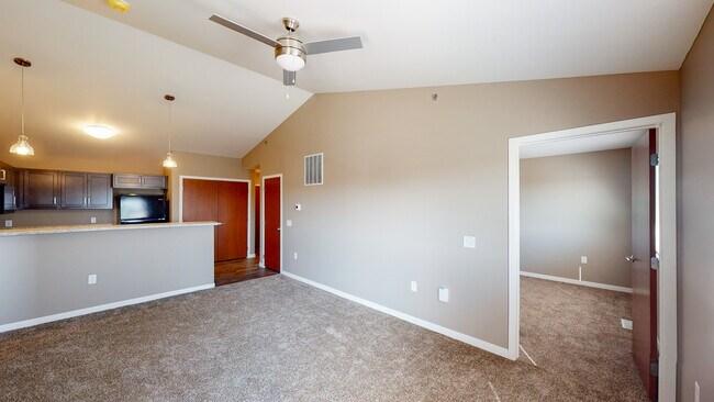 Pinnacle Point Apartments, Sioux Falls, SD 57107 - photo 6