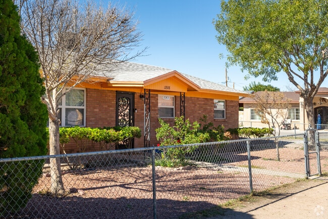 Ranch-style homes in Clint capture the town's welcoming lifestyle.
