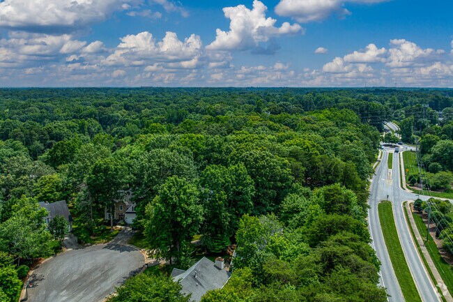 The Reserve is nestled in between several major Greensboro roads allowing for easy travel.