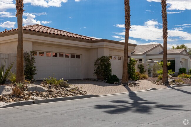 Wake up to panoramic vistas in an Indian Ridge abode.