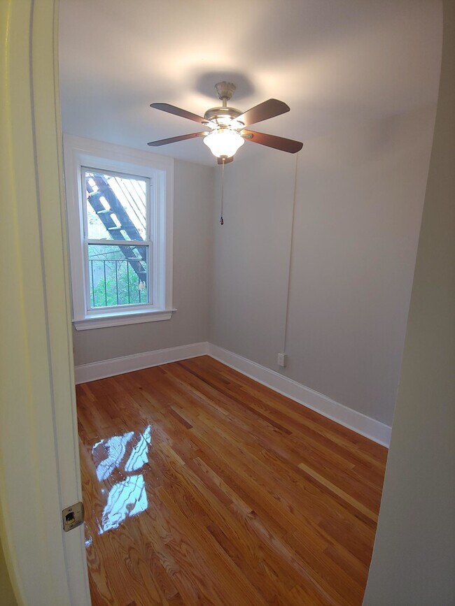 22 Joy St unit 1, Boston, MA 02114 - photo 4
