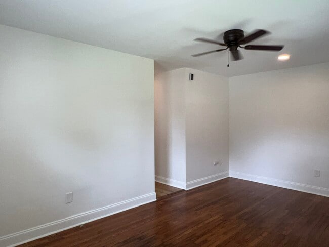 1013 Allen St unit 2, Charlotte, NC 28205 - photo 7
