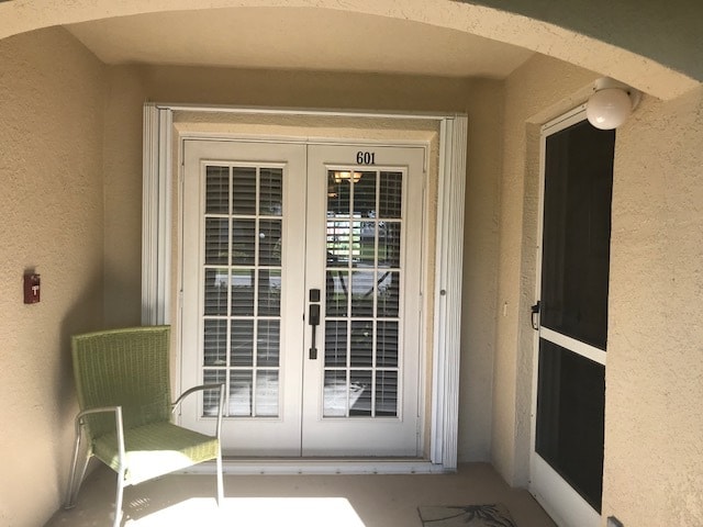 screened front and back lanai