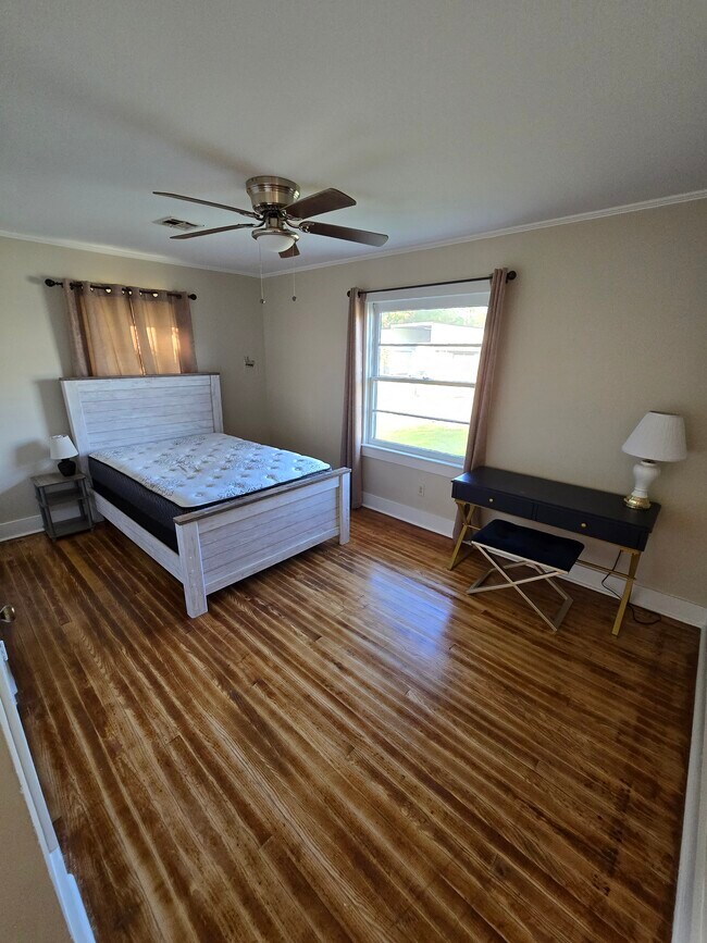 205 W Broussard St, Broussard, LA 70518 - photo 5