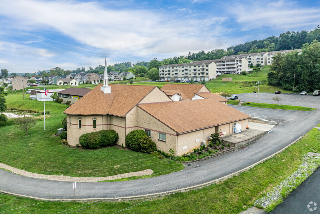 Morgantown Christian Academy is a private school alternative to public schools in the area.