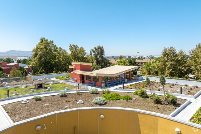 One of the most notable features of Racadio Library is it's rooftop garden.