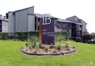 9590 Forest Ln, Dallas, TX 75243