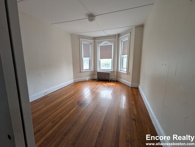 1175 Boylston St unit 24, Boston, MA 02215 - photo 5