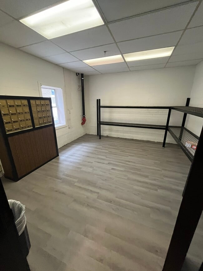 67 Sand Creek Rd unit 1, Albany, NY 12205 - photo 3