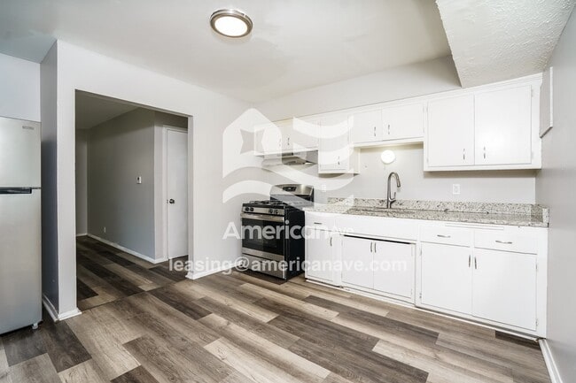 6032 N 61st St, Milwaukee, WI 53218 - photo 3