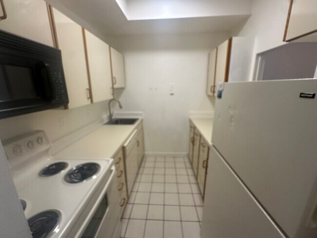 21 Symphony Rd unit 10, Boston, MA 02115 - photo 3