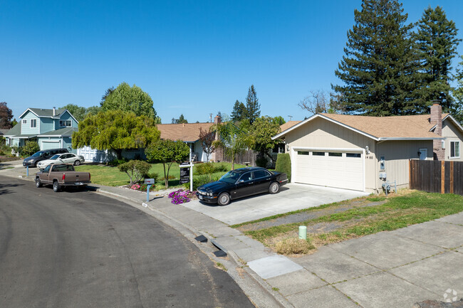 Roseland offers many single-family homes to choose from of various styles and sizes.
