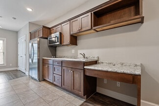245 E 13th St, Cookeville, TN 38501
