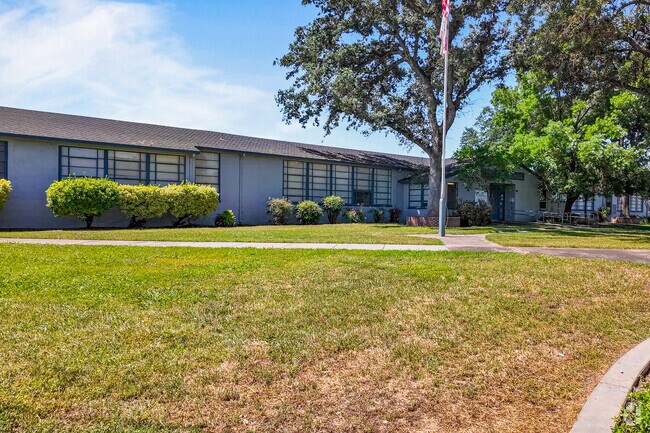 Lockeford Elementary is where quality instruction paves the way for career success in Lockeford.