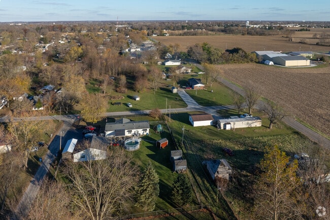 West Marion lies on the border of vast farmland.