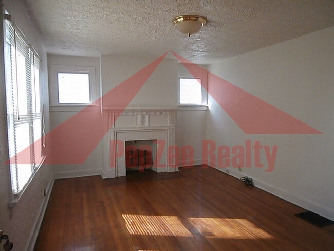 727 W Fairview Ave unit 1, Dayton, OH 45406 - photo 4