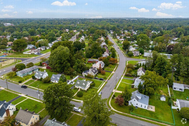 About Ewingville Schools, Demographics, Things to Do