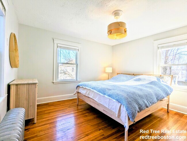 21 Ericsson St, Cambridge, MA 02138 - photo 3