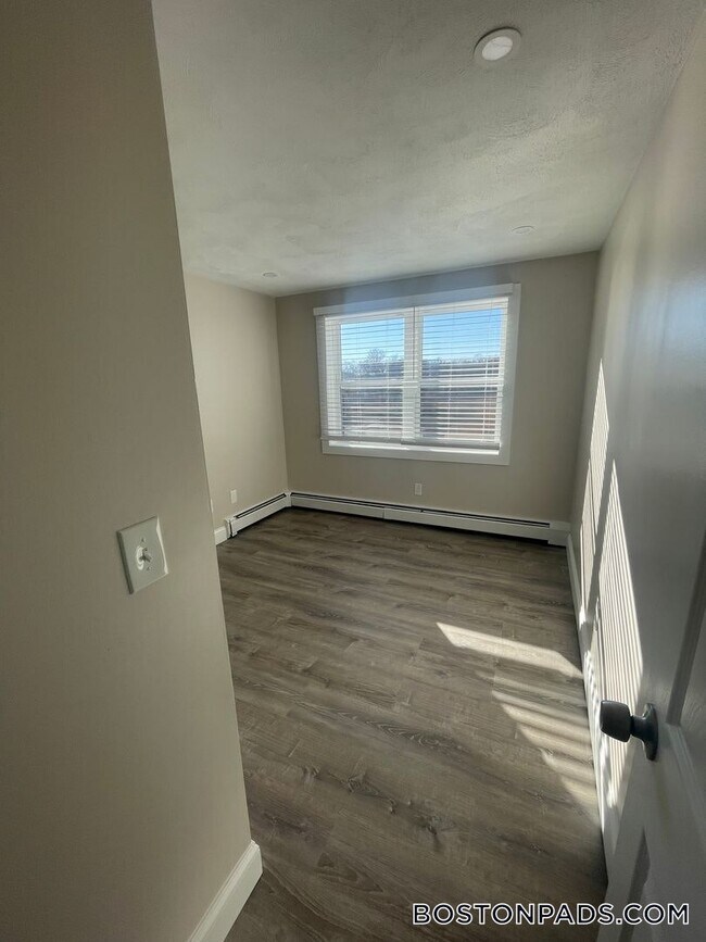 27 Kenmar Dr Unit 22, Billerica, MA 01821