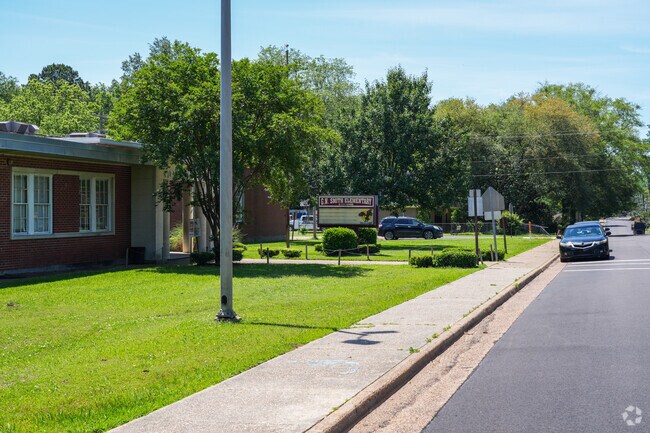 G.N. Smith Elementary School has a C minus on the website Niche.