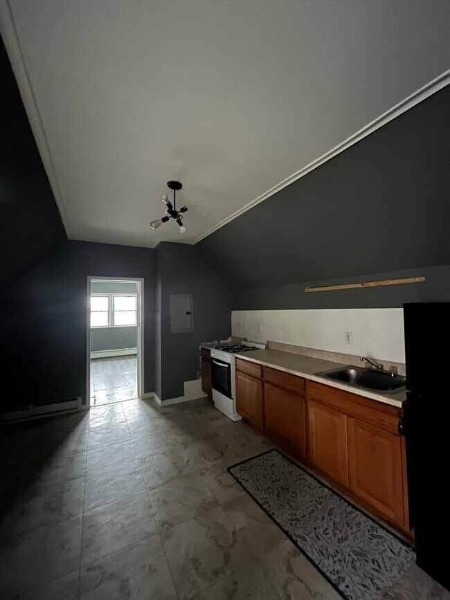 176 Garfield Ave unit 3, Jersey City, NJ 07305 - photo 4