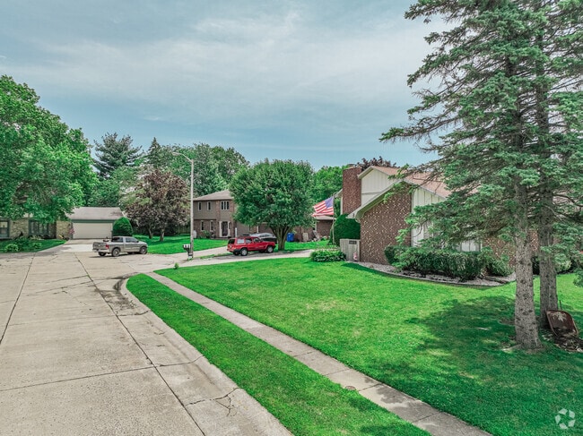 1970's ranch and split level homes line the streets of Westbrook.