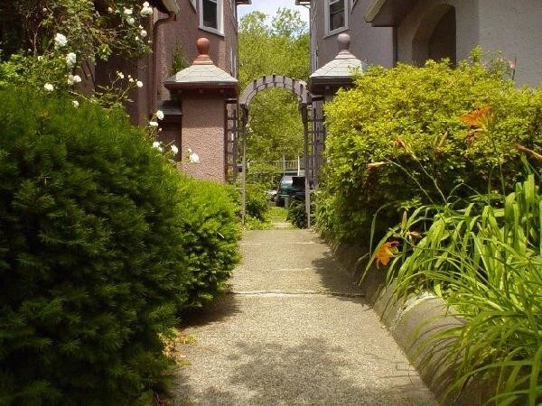 785 Washington St unit 3, Brookline, MA 02446 - photo 7