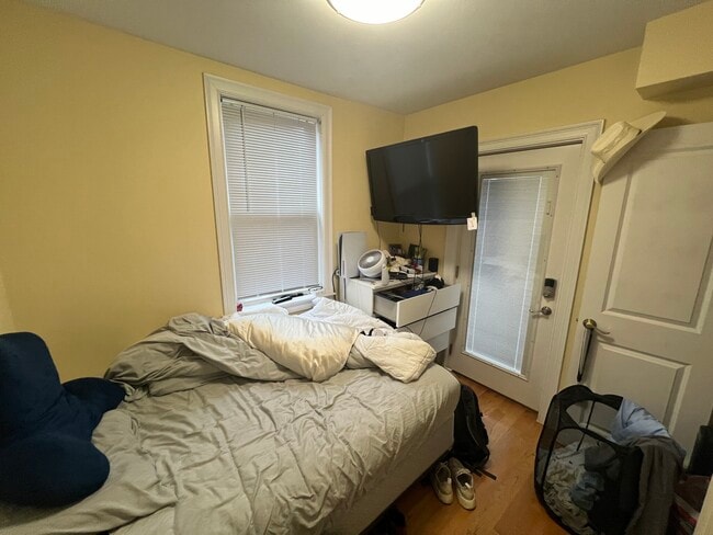 183 River St unit 2, Cambridge, MA 02139 - photo 4