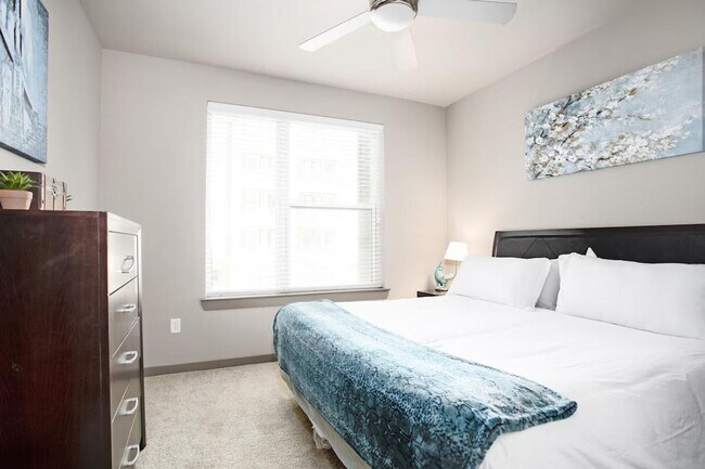 1628-1898-1898 Wyndale St unit ID1359158P, Houston, TX 77030 - photo 3