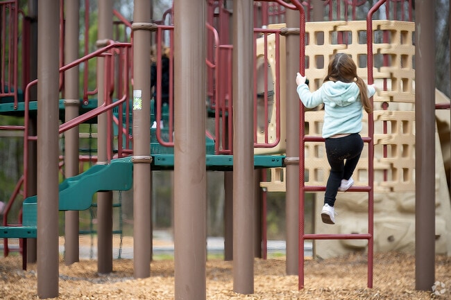 Popular with families, Ettrick Park is a great place to enjoy the outdoors.