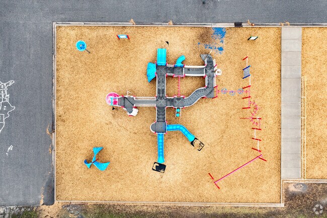 Meadow Lake Elementary School has a student-teacher ratio of 16 to 1.