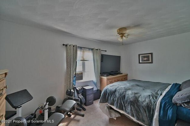 116 W Mary St unit SECOND FLOOR, Old Forge, PA 18518 - photo 3