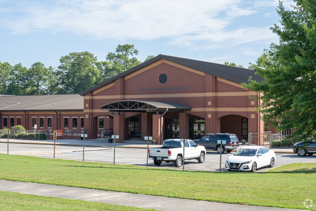 Cedar Shoals High School, Athens GA Rankings & Reviews - Homes.com