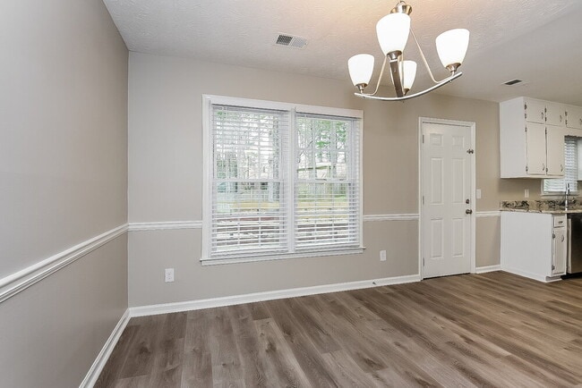 1220 Izod Ct, Lawrenceville, GA 30044 - photo 6