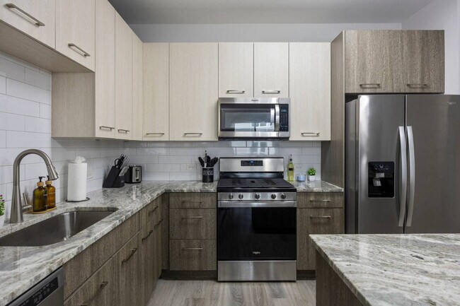 28294 Ferry Rd unit ID1366973P, Warrenville, IL 60555 - photo 6