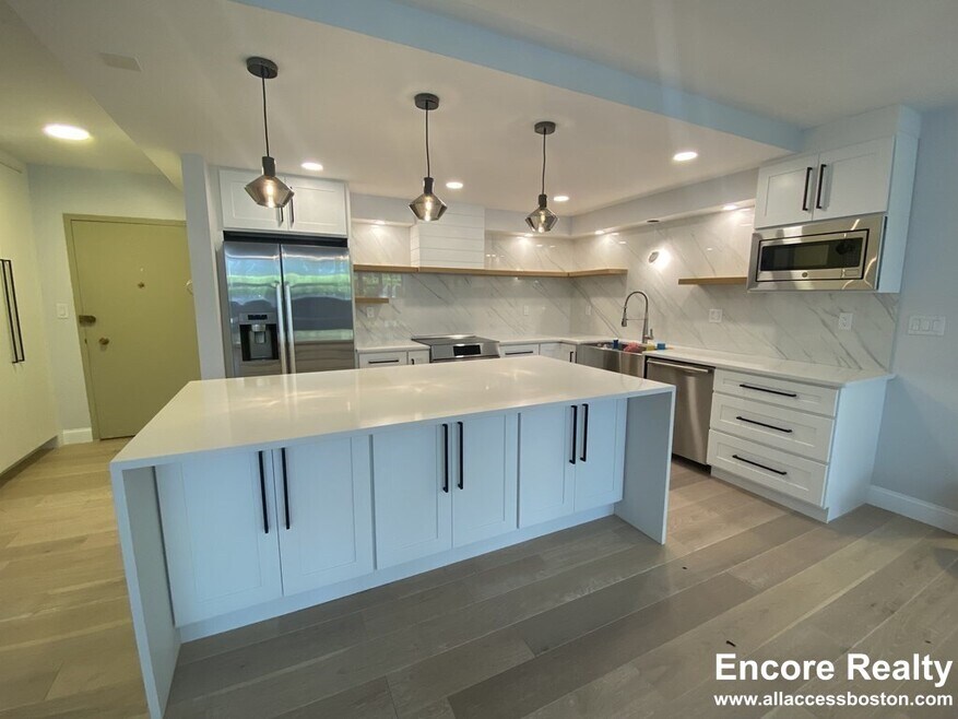 50 Park St unit 12, Brookline, MA 02446 - photo 1