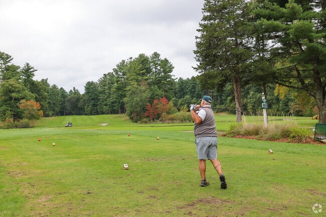 Enjoy a round of golf at Billerica Country Club near Pinehurst.